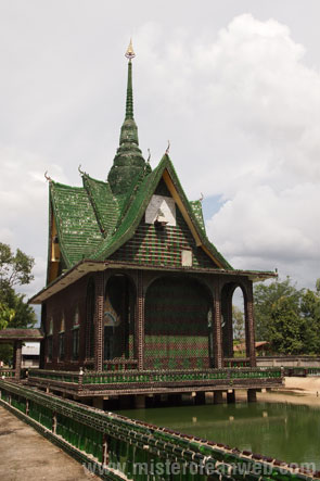 Wat Lan Khuat Sisaket